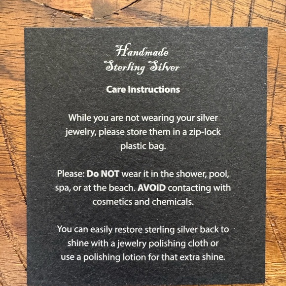 Gold Initial 'N' Necklace 18 Inches New In Gift Box, Extender Included - Picture 4 of 4